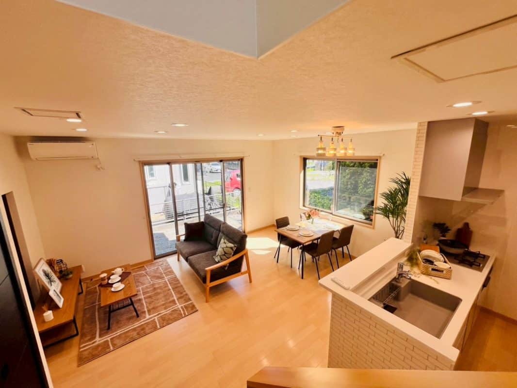 18982a892e37a94d3685f5945a30822d